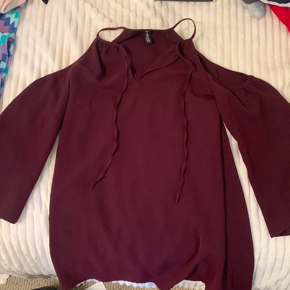 medium, design lab, dress, tie in the front and slits in the top of the sleeves
